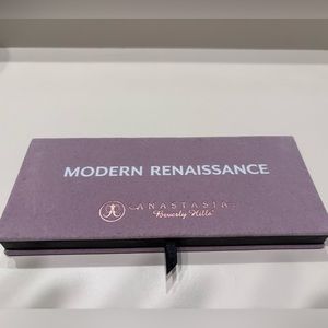 Anastasia Beverly Hills
Modern Renaissance Eye Shadow Palette- almost new